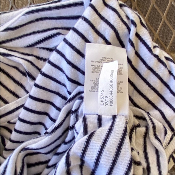 Express One Eleven V-Neck High Low Striped Top Short Sleeve Size Large - Picture 15 of 15